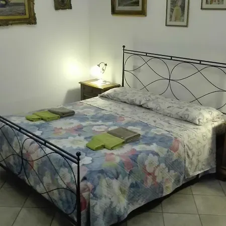 Oda ve Kahvaltı Alfieri Pisa