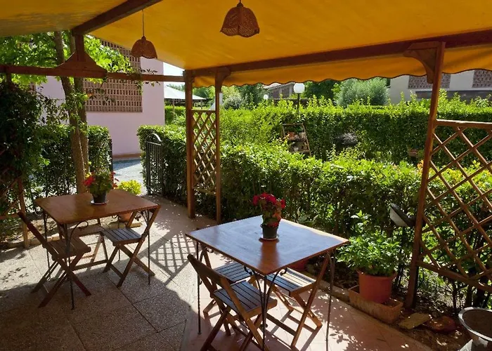 Oda ve Kahvaltı Alfieri Pisa