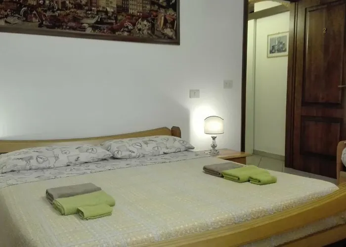 Oda ve Kahvaltı Alfieri Pisa