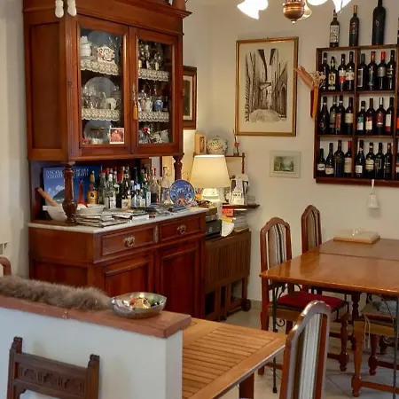 לינה וארוחת בוקר Alfieri