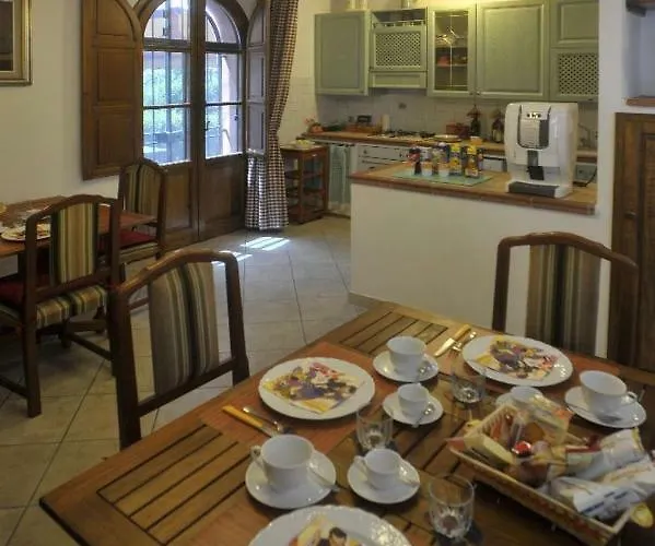 לינה וארוחת בוקר Alfieri